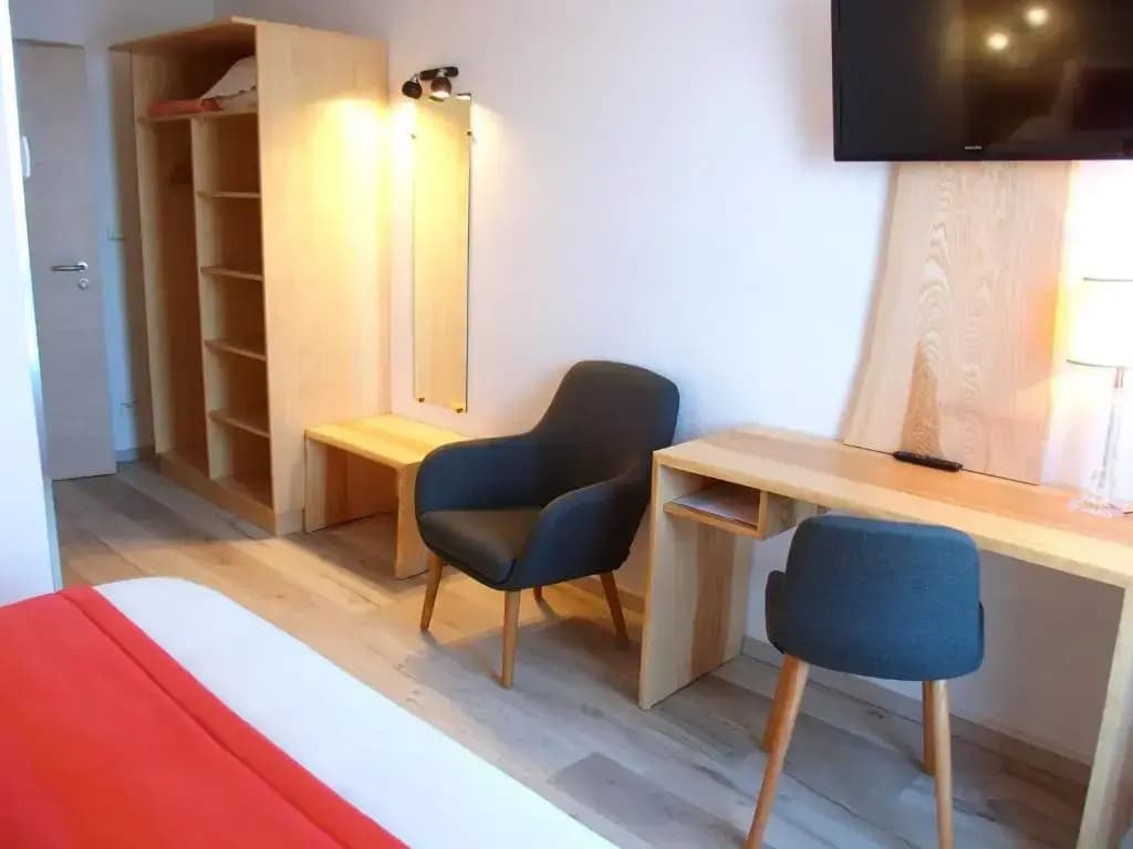 Hostellerie de l'Etoile - Photo 2