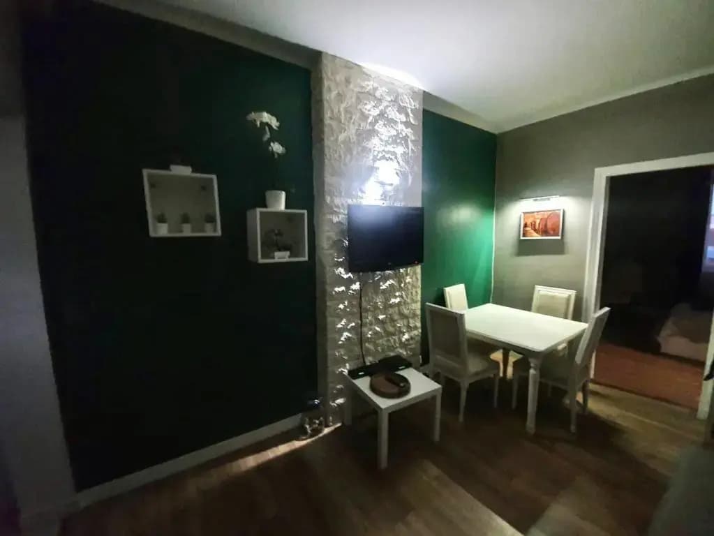 Appartement refait par architecte. Proche de la gare et le centre de Reims - Photo 2