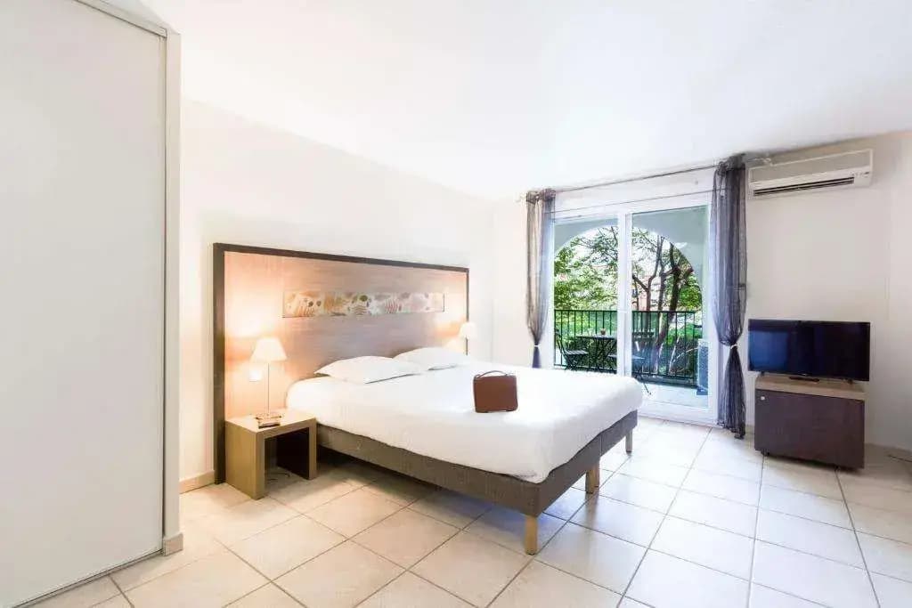 Appart'Hotel Garden & City Rousset - Photo 2