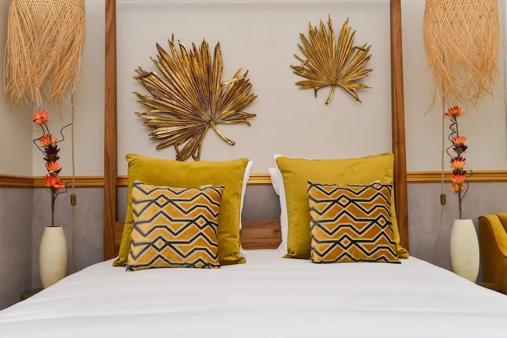 The Majestic Garden Suite - Photo 5