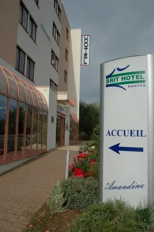 Brit Hotel Nantes La Beaujoire - LAmandine - Photo 1