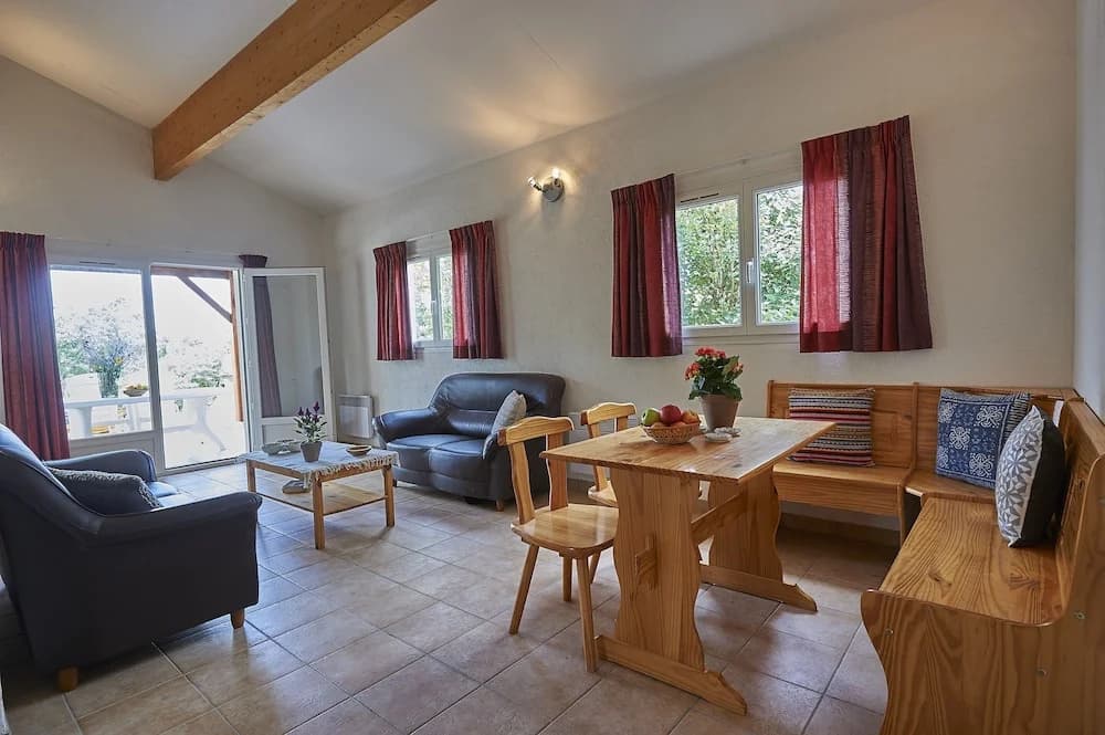 Holiday Home in France With Private Terrace - Photo 2