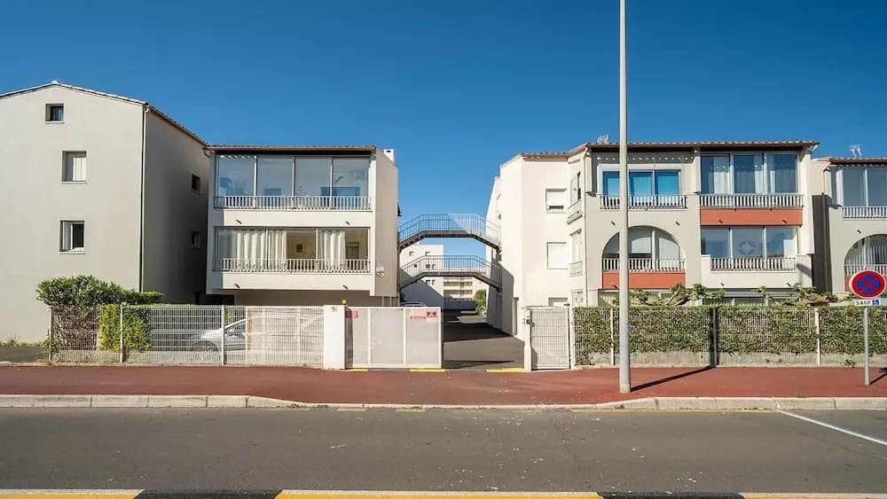Apartment in Agde Near Beach & Heated Pool - Photo 1
