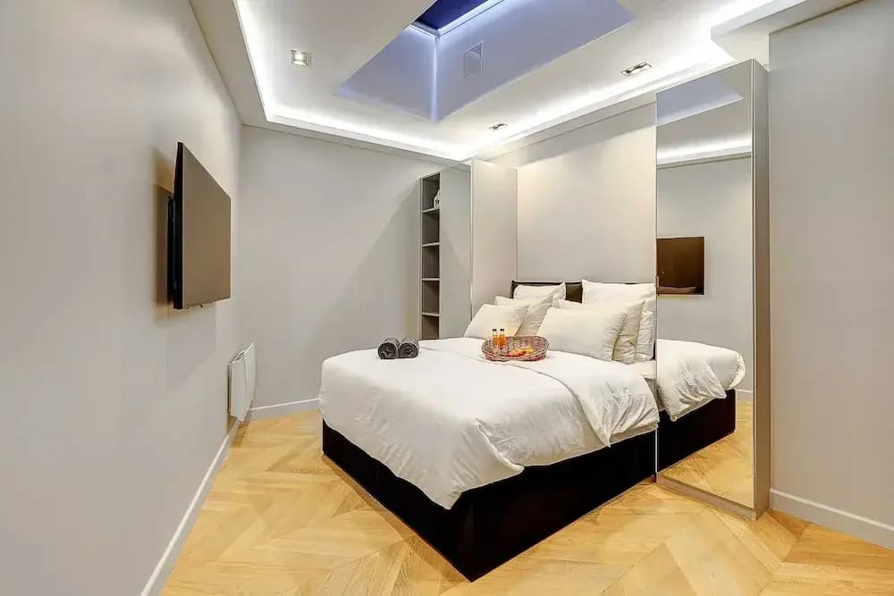 Elegant Apartment With Ac-3br-10p-place des Vosges - Photo 3