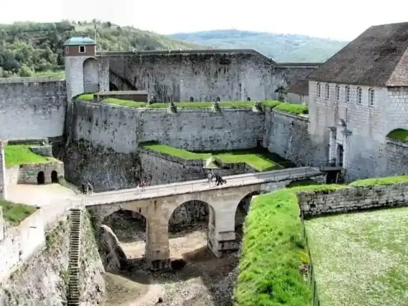 Balladins Besancon - Miniature 7