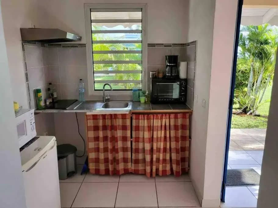 Bel appartement t2 avec vue sur palmier et mer - Miniature 6