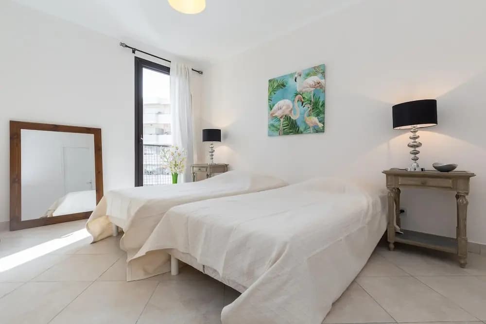 Modern 3 Bedroom 3 Bathroom Apartment for Rent Near Cannes Old Town Walking Distance to Palais - 2000 - Photo 2