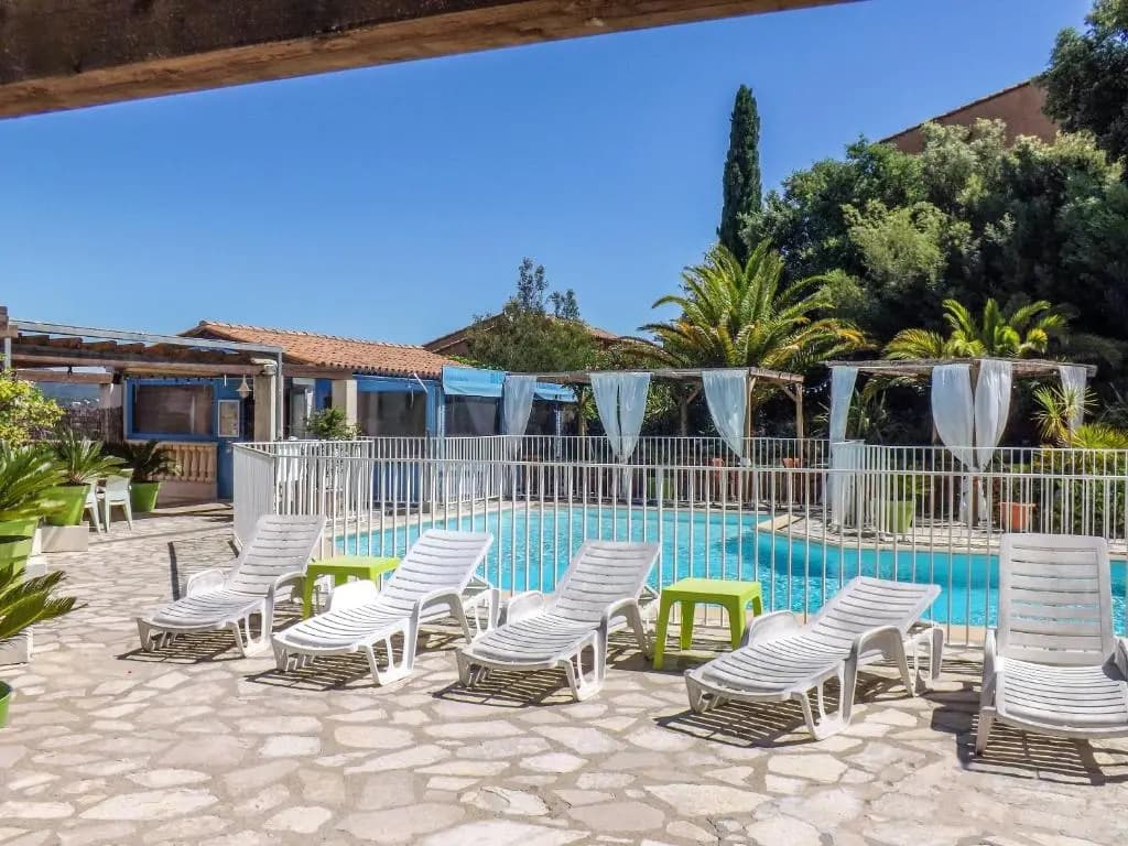 Maison d'une chambre avec vue sur la mer piscine partagee et jardin clos a Cogolin a 4 km de la plage - Miniature 8