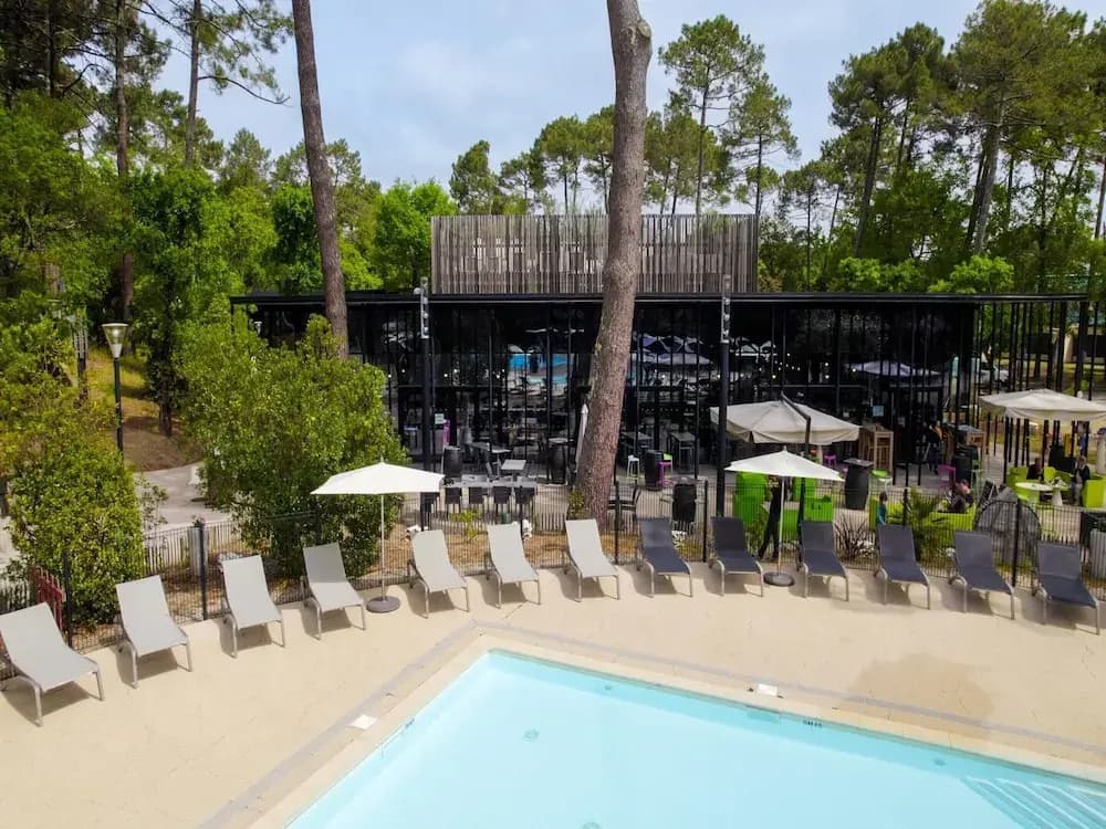 Apartment by Opal Coast Beach With Pool Access - Miniature 7