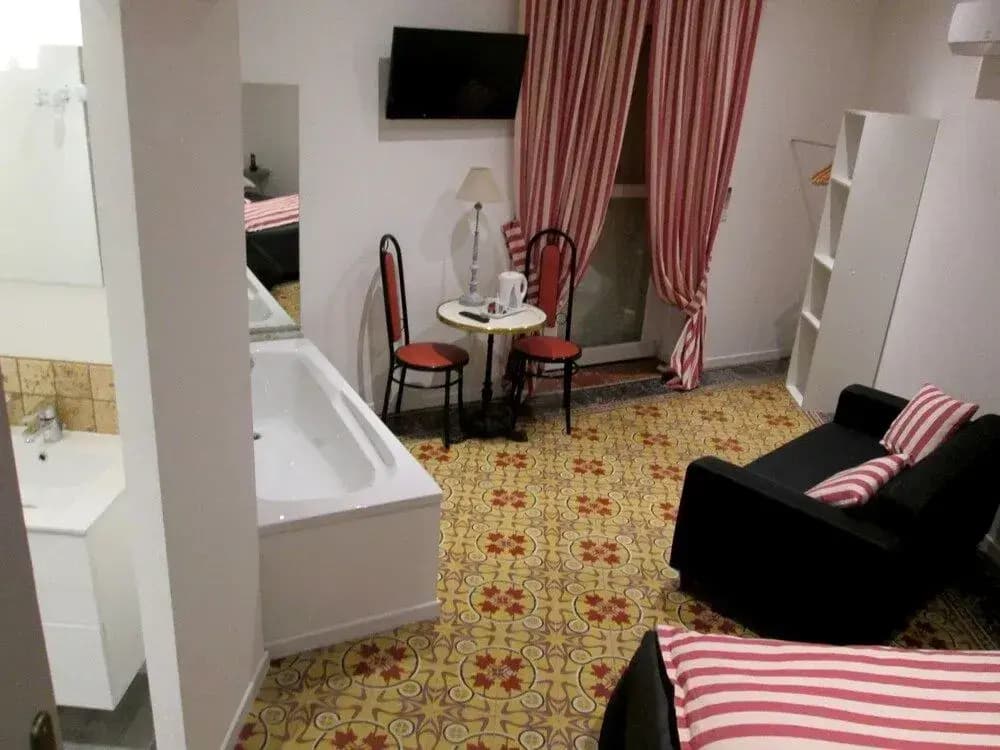 Logis Hotel Theodore - Photo 2