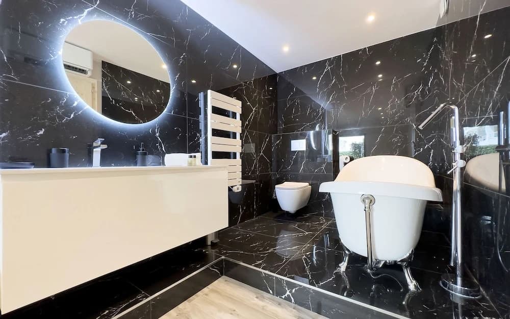 Le First in Cannes With 2 Bedrooms and 2 Bathrooms - Miniature 8