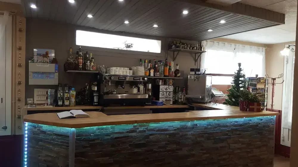Hôtel des Deux Cols - Photo 2