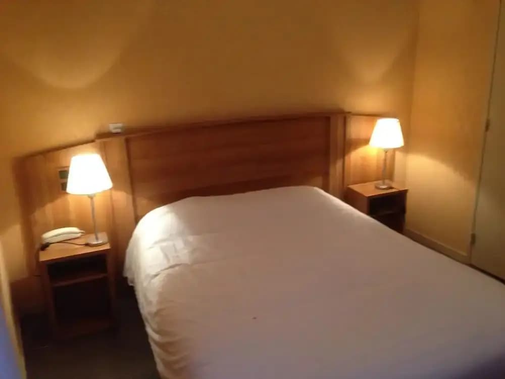 Hôtel Restaurant de l'Abbaye - Photo 2