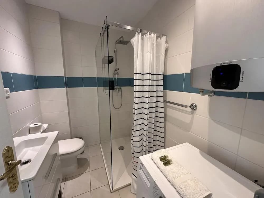 One Bedroom Apartment in Cannes With a Balcony and Great sea Views - 821 - Miniature 8