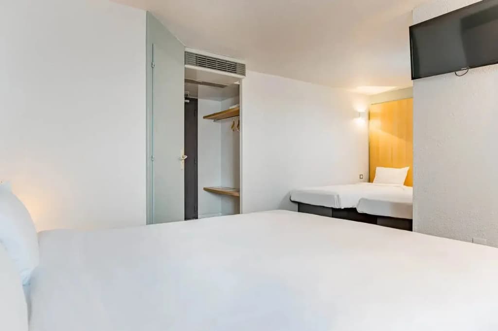 B&B HOTEL Chatellerault - Miniature 7