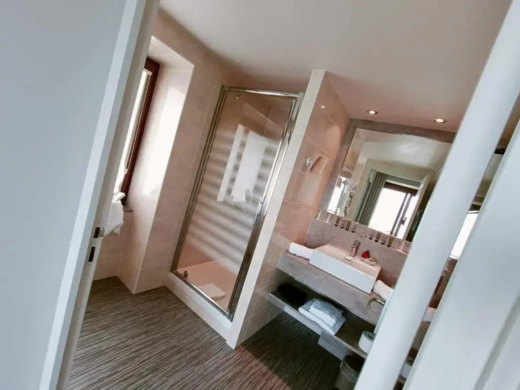 Hotel Le Léman - Photo 2