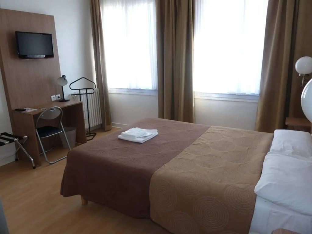 Hotel La Luna - Photo 5