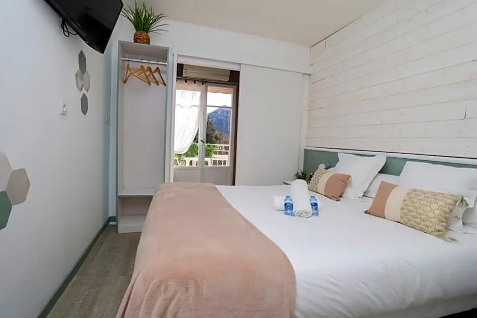 Hostellerie Le Panel - Photo 4