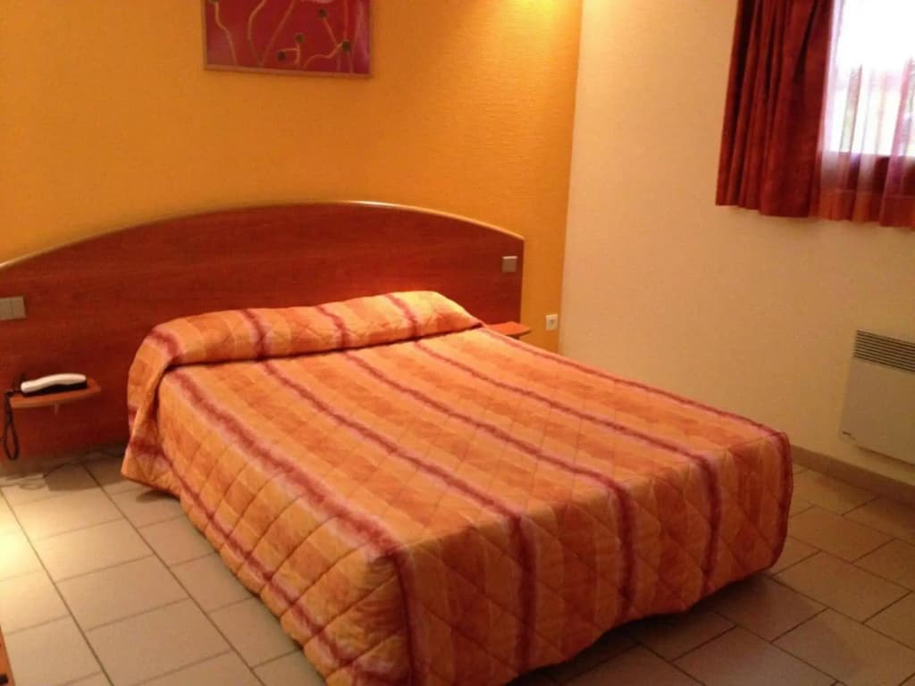 Hôtel Les Paturelles - Photo 3