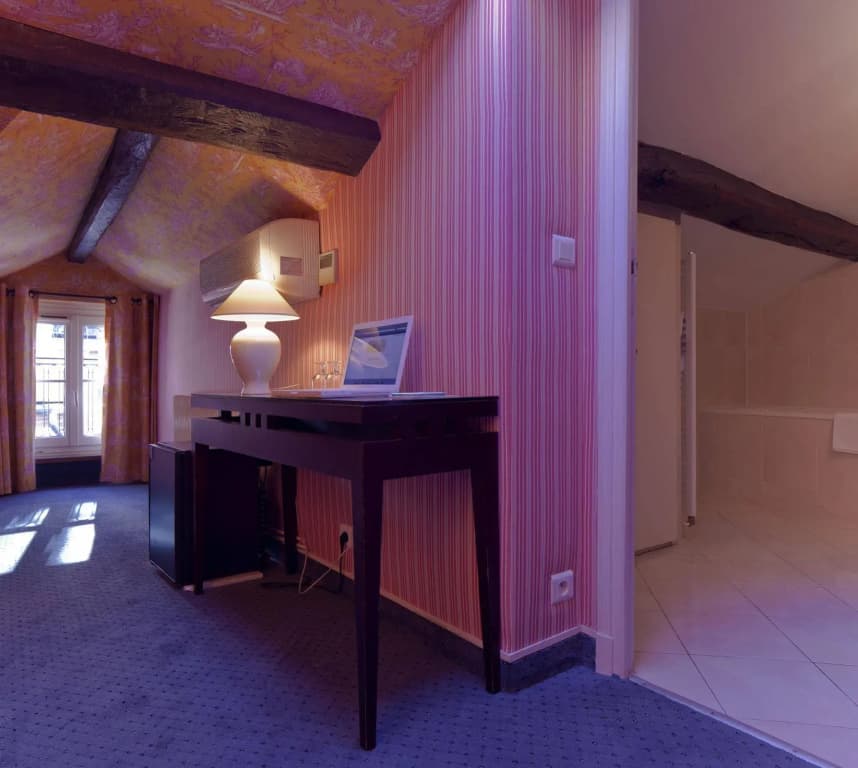 Hotel Beaubourg - Photo 2
