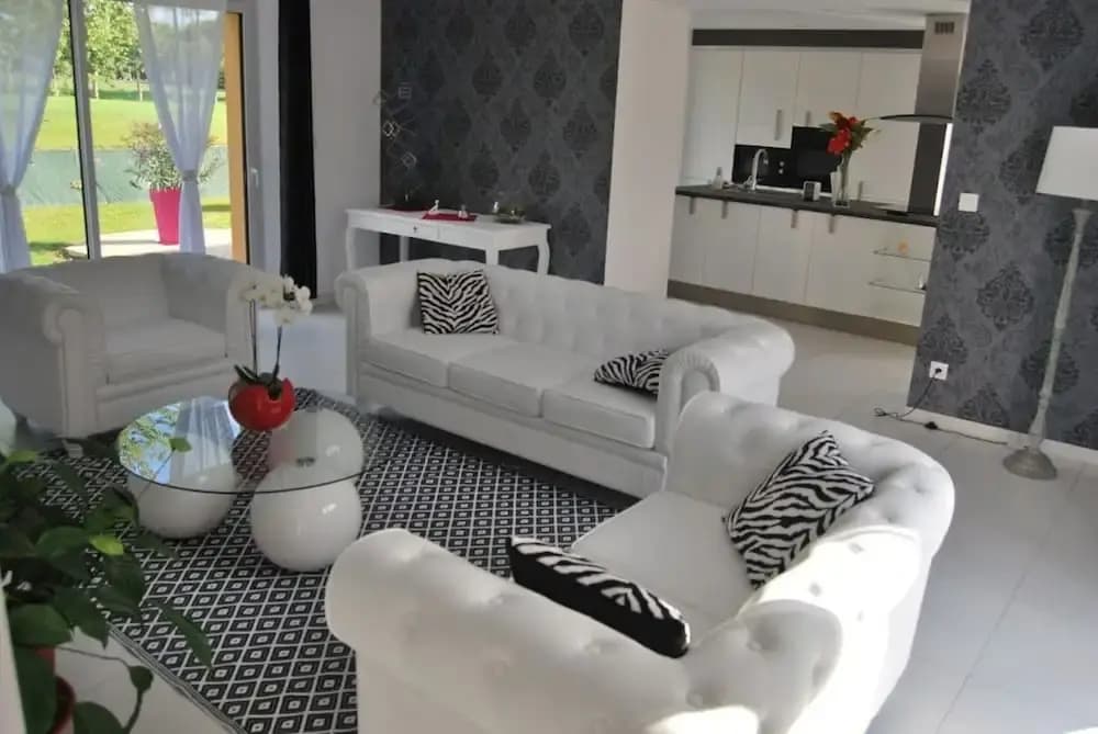 Villa in Monce-en-belin Near Le Mans Circuit - Photo 3