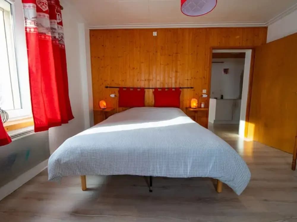 Charming Holiday Home in La Bresse Skiing Area - Photo 3