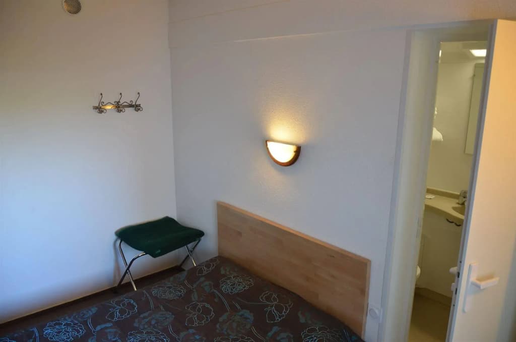 HÔTEL - Mâcon la Salle - Photo 1