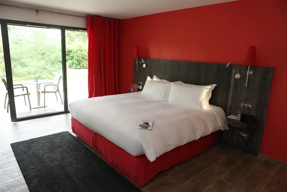 Hôtel du Bois Blanc Domaine d'Epeyssoles Georges Blanc - Photo 2