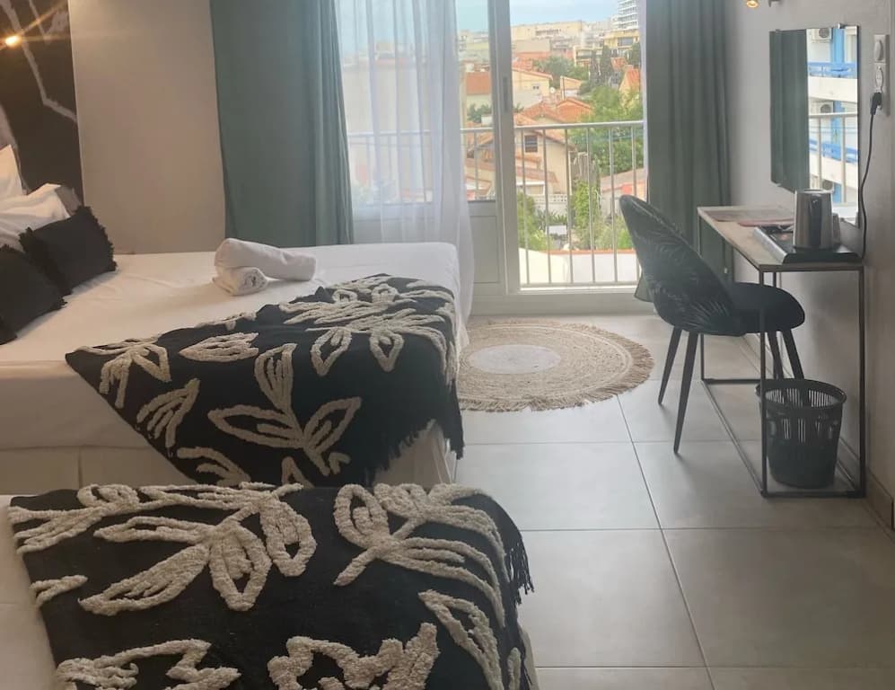 Hôtel Les Sables - Urban Style - by Logis Hotels - Miniature 6