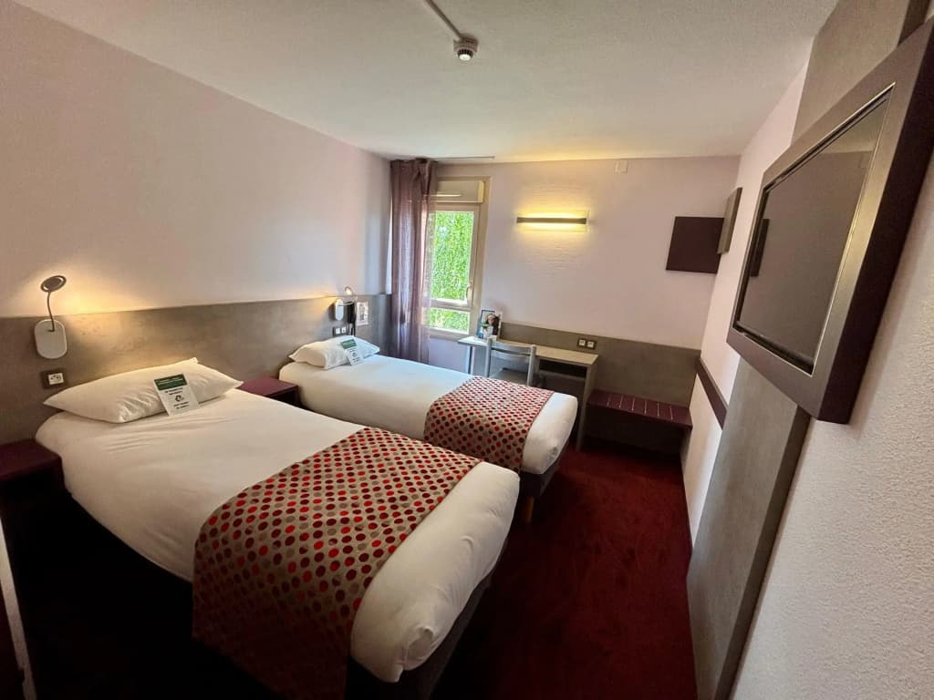 Brit Hotel Les Evens - Photo 5
