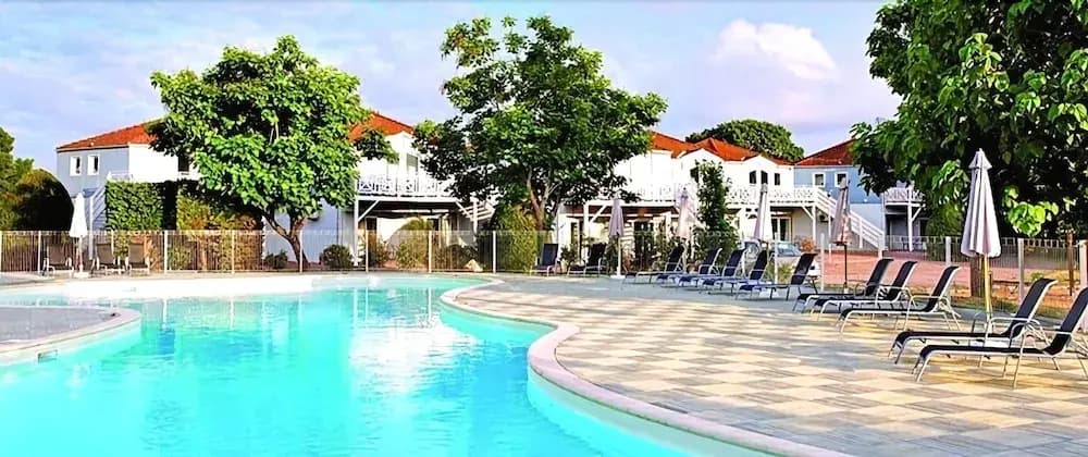 Park & Suites Village La Rochelle Marans - Miniature 8