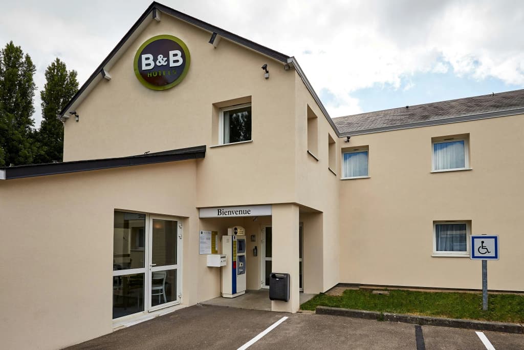 B&B HOTEL Honfleur - Photo 1
