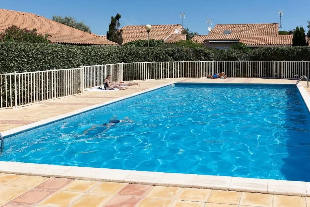 Gruissanne - Maison avec piscine, à 150m de la plage - Miniature 7