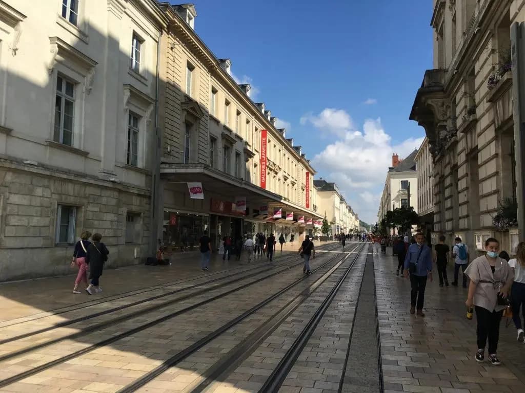 Appartement calme,lumineux ,coeur culturel deTOURS - Photo 1