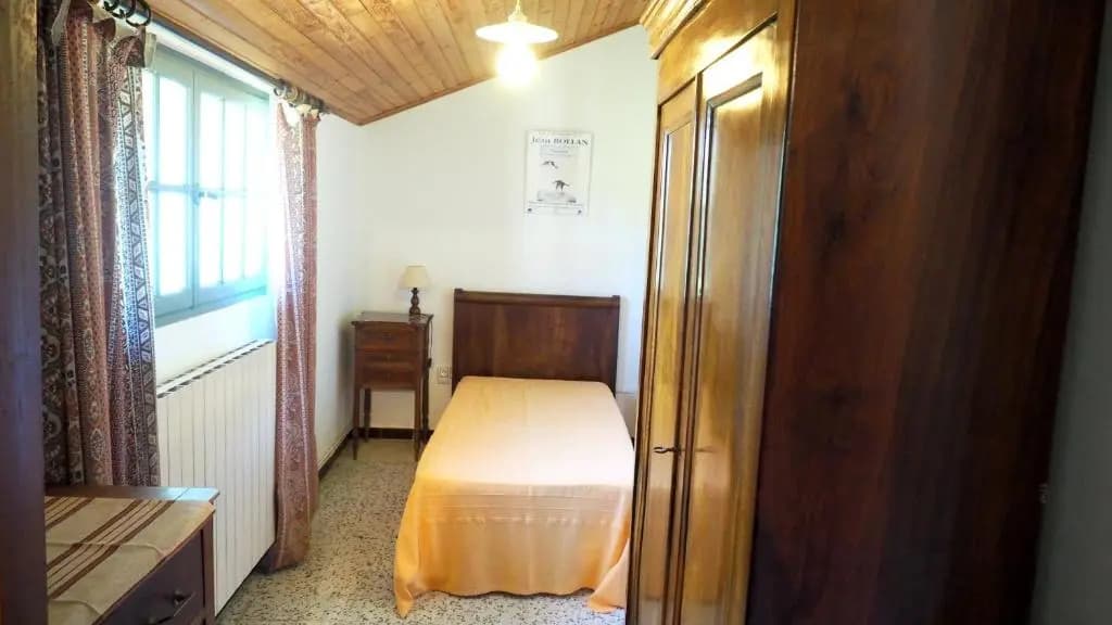 Maison de 3 chambres avec piscine partagee et jardin amenage a Saintes Maries de la Mer - Photo 4