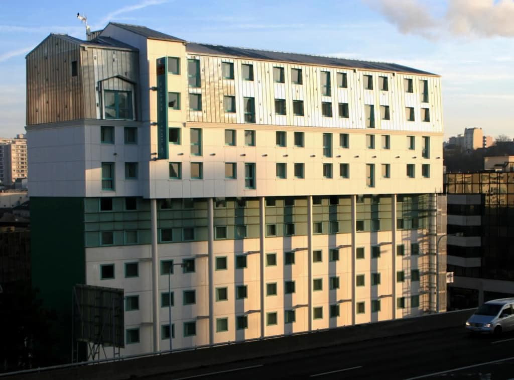 Reseda Hotel - Photo 1