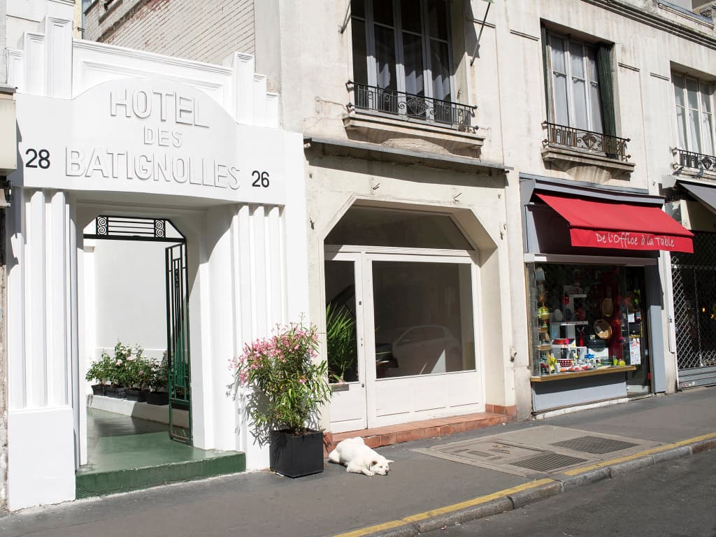 Hotel des Batignolles - Photo 1