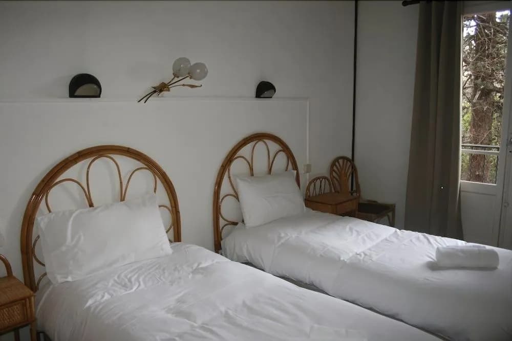 Hotel les Glycines - Photo 3