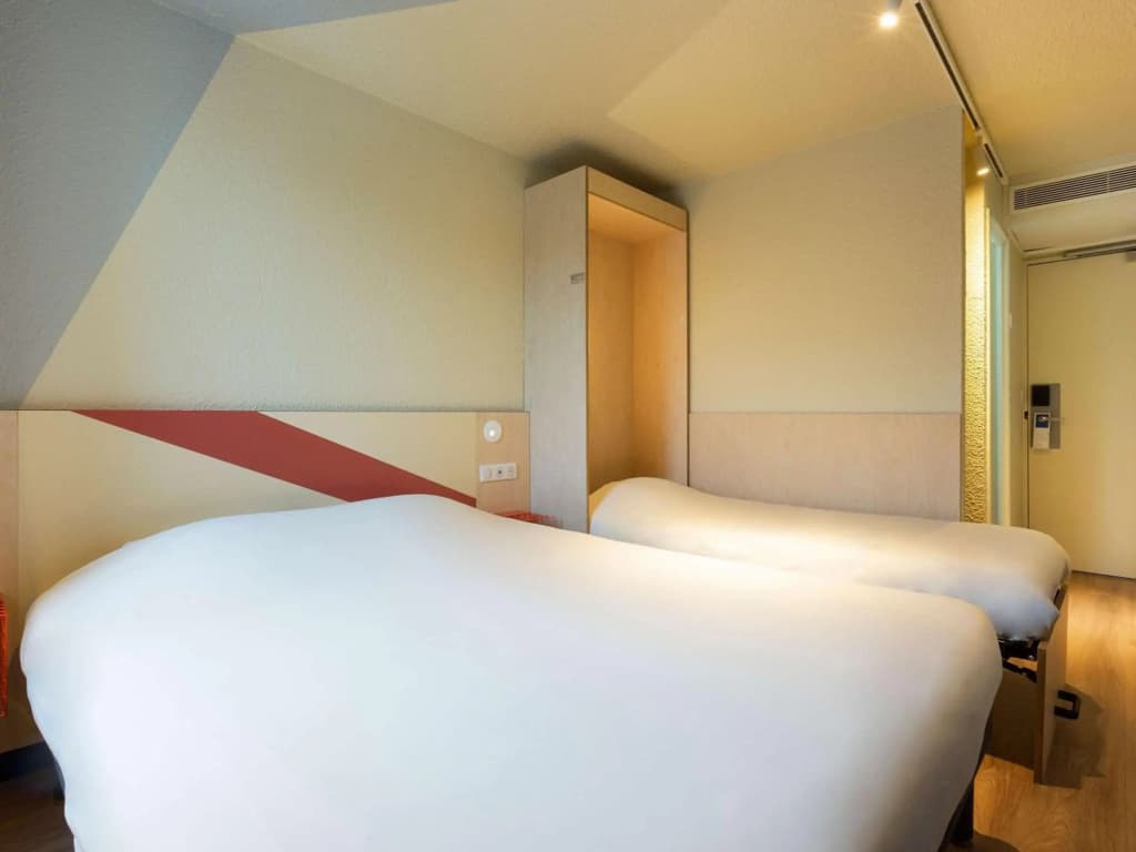 ibis Budget Antony Massy (renovated 2024) - Photo 5