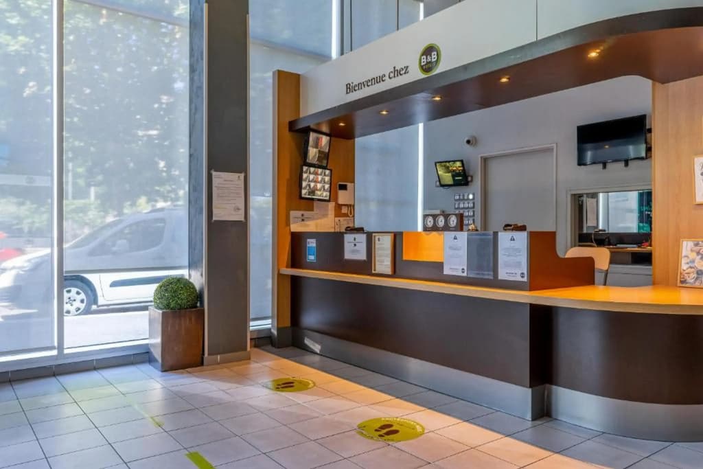 B&B HOTEL Marseille Euromed - Photo 2