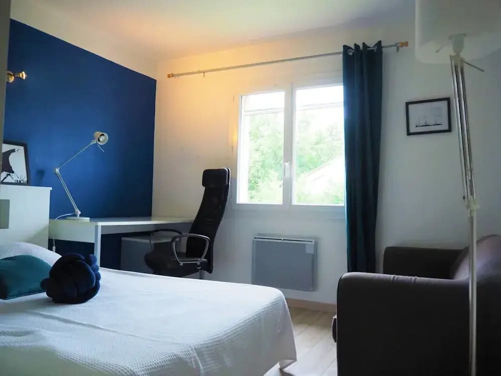 Holiday Home in Pertuis With Private Pool - Photo 3