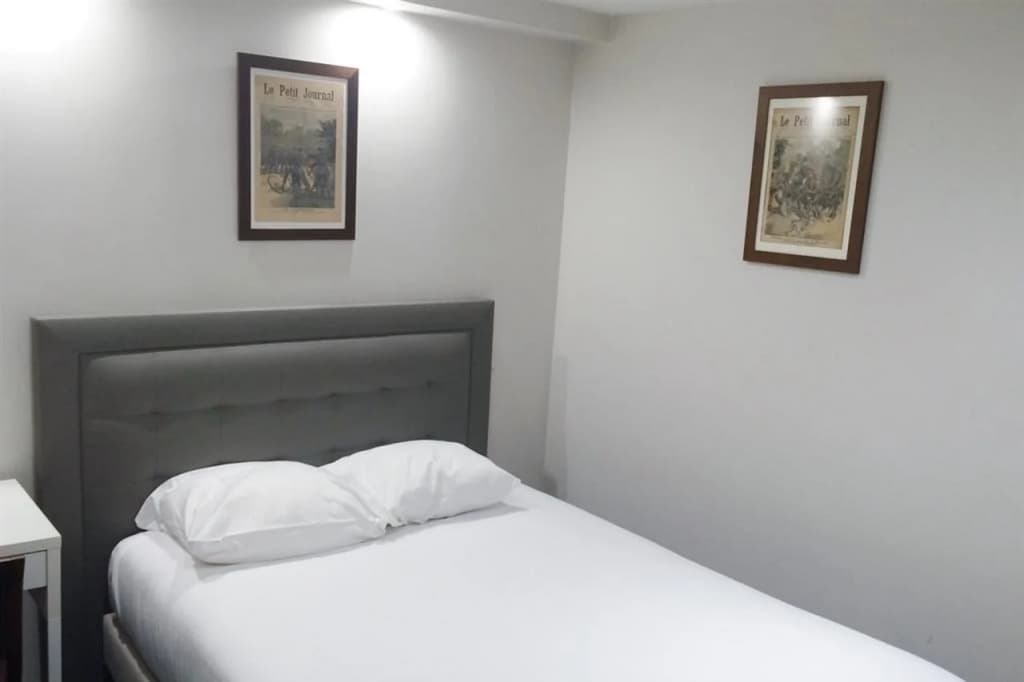 Hotel Savoy - Photo 4