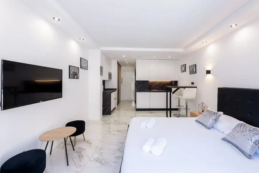 Large Studio Apartment With Terrace and sea View - Photo 2