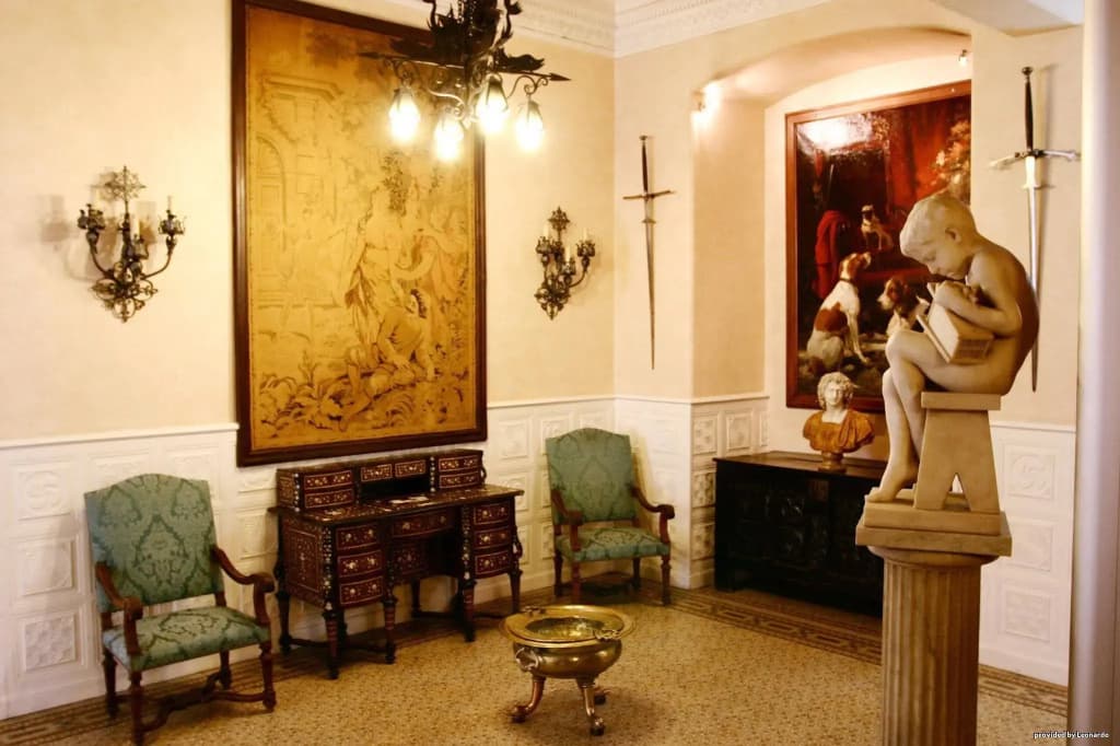 Best Western Continental Pau Centre - Photo 2