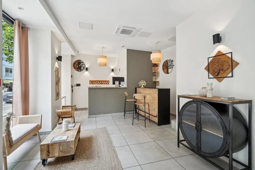 Hotel Le National Clichy Paris - Photo 2