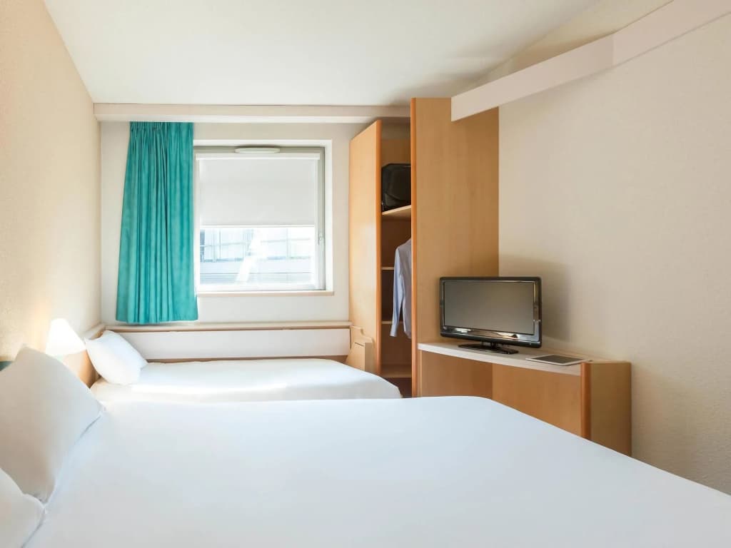 ibis Besançon Centre La City - Photo 4