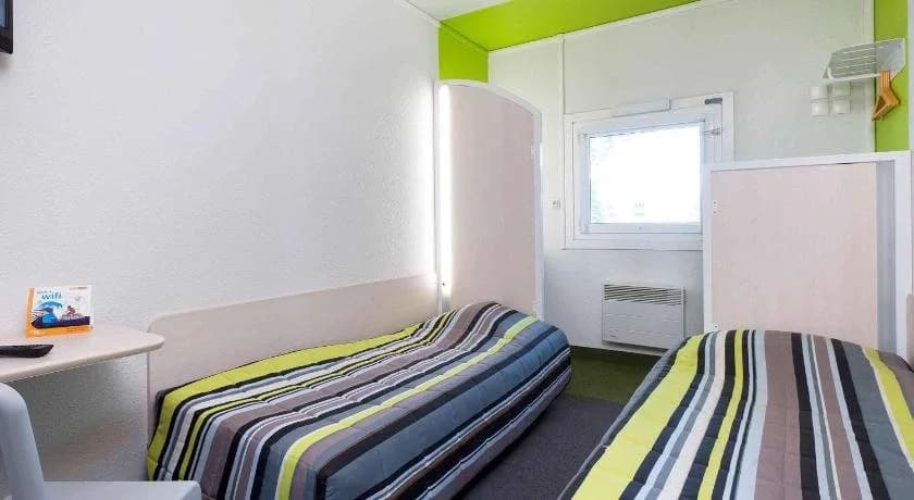hotelF1 Lyon Isle D'Abeau Ouest St Exupery - Miniature 6