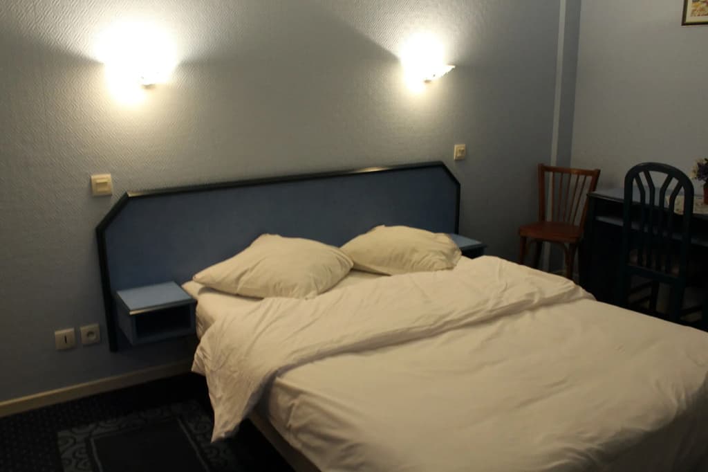 Le Voltaire - Photo 2