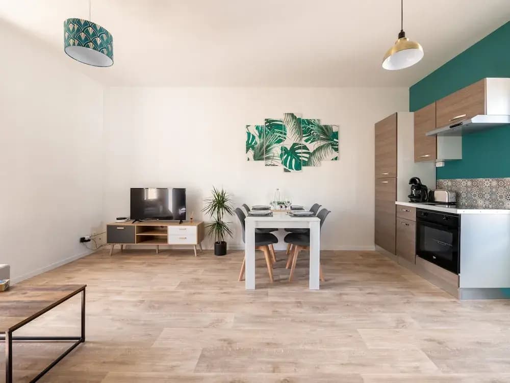 Apartment in Le Mans Near City Center - Miniature 7