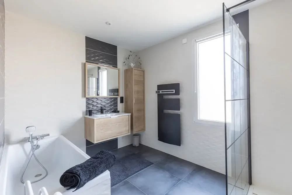 Villa in Saint-corneille With Private Jacuzzi - Miniature 7